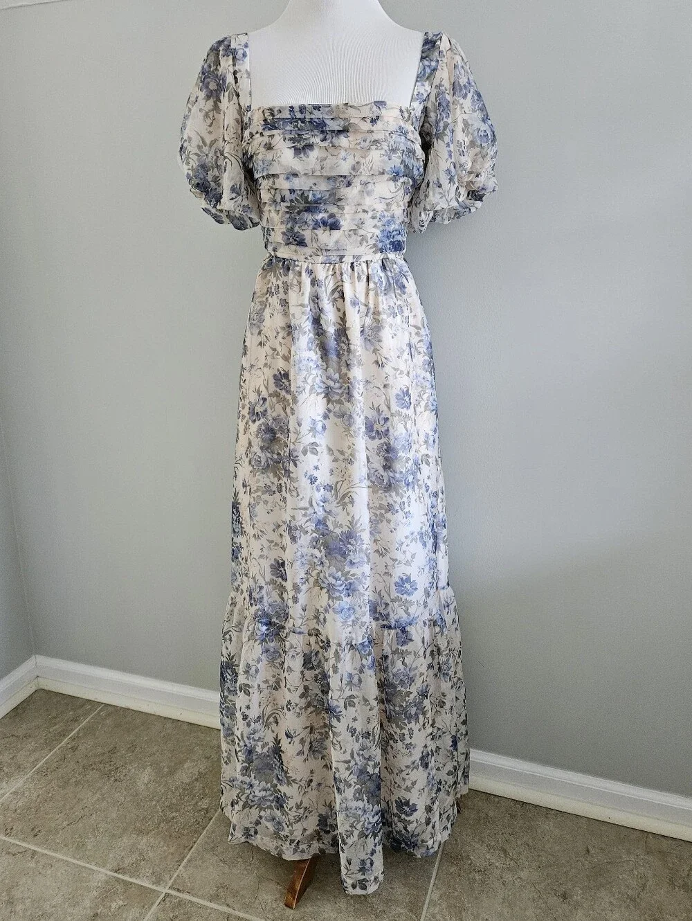 Abercrombie & Fitch | Emerson Drama Bow-Back Maxi Dress